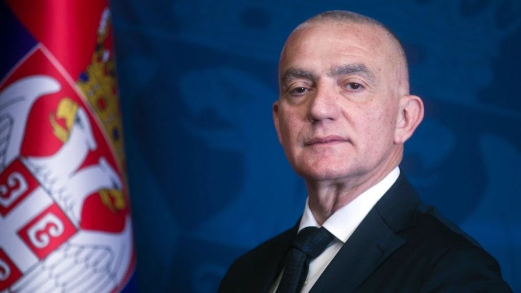 'ULICA NIKAD NE SME DA OPTUŽUJE I PRESUĐUJE' Ministar Vujić osudio napad demonstranata na zgradu tužilaštva u Valjevu