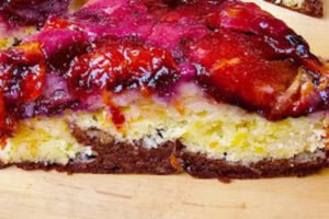 Ako volite voće, ova izvrnuta torta će vas oboriti sa nogu! Izgleda kao iz snova, a ukus još bolji