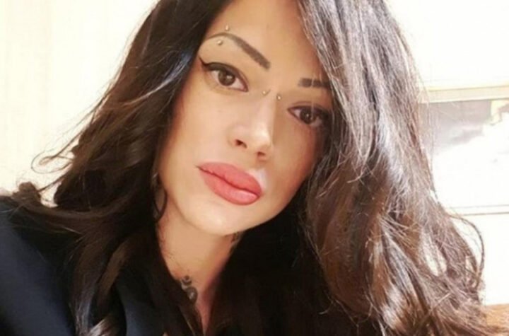 DA LI ZNATE KAKO DANAS IZGLEDA DUNJA ILIĆ?! Nestala s estrade, promenila ime, a danas TOTALNO DRUGAČIJA! (FOTO)