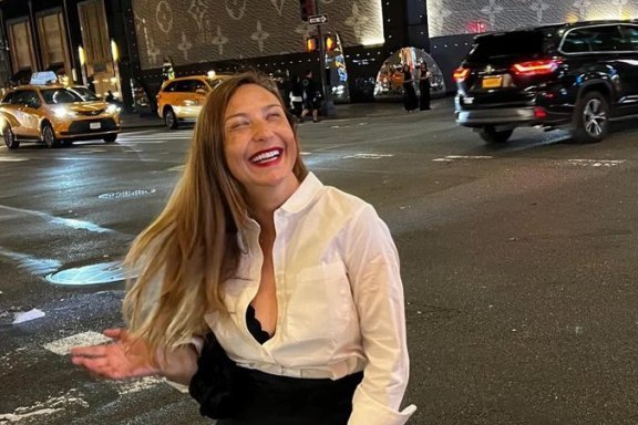 GORDANA UZELAC ZAPALILA INTERNET! Pokazala vitku figuru, padaju vilice! (FOTO GALERIJA)