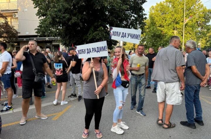 GRAĐANIMA JE DOSTA BLOKADA! Sutra organizuju skupove u 100 gradova i mesta u Srbiji: Poruka je jasna
