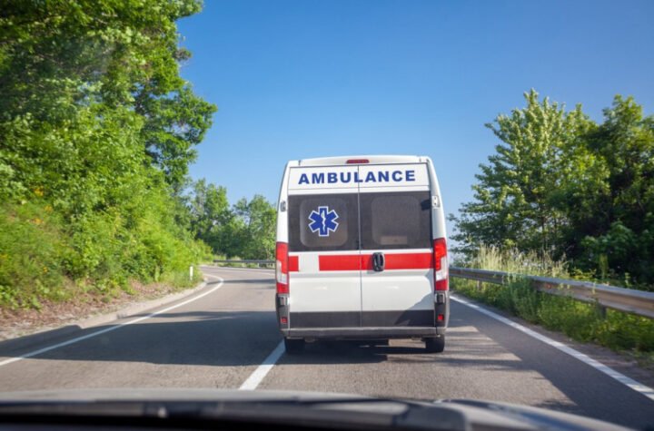 HITNA POMOĆ NAJVIŠE ZBRINJAVALA ALKOHOLISANE I POVREĐENE U TUČAMA! Burna noć za nama u Beogradu