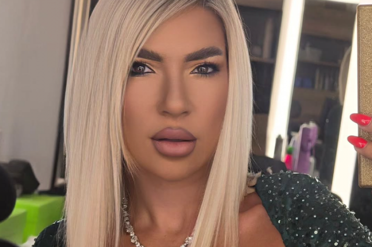 IZBIO HAOS NA PINKU ZBOG JOVANE JEREMIĆ: Kad se voditeljka pojavila, svima su popadale vilice - OVAKVU je još niste videli! (FOTO)