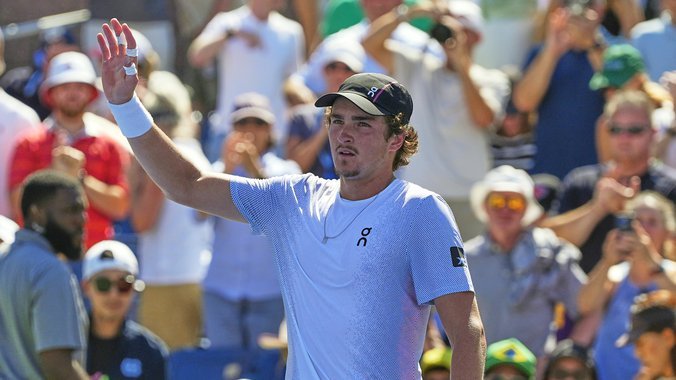 JEZIVA SCENA NA MEČU SRPSKOG TENISERA NA US OPENU! Brazilcu se slošilo, pa potezom zgrozio sve! Nije za one sa slabim stomakom! (FOTO)
