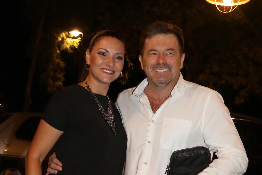 "Meni je dobro kad sam sam" U braku je sa 14 godina mlađom, a sad otkriveno šta se dešava iza zatvorenih vrata