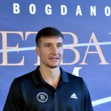 NAKON VESTI DA SE BOGDAN POVUKAO: Pešić doneo iznenadnu odluku pred Češku!