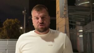 NE DA NA NJU: Janjuš zapenio na Aneli i Kačavendu jer su mu pominjale bivšu ženu, zapušio im usta, a onda otkrio da li ga je Ahmićeva kontaktirala (VI