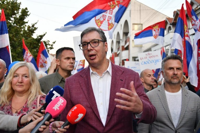 "NE MOGU DA VERUJEM DA NEKO MOŽE DA ODBIJE DIJALOG U 5 MINUTA OD POZIVA" Vučić iz Uba poručio: "Nadam se da će razmisliti, nastaviću da ih pozivam!"