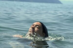 OVA POJAVA U BLIZINI PLAŽE MOŽE BITI MNOGO OPASNA ZA TURISTE: Evo kako da je odmah prepoznate i šta da radite ako vas uhvati
