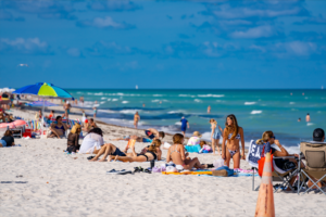 OVA ZEMLJA JE ZABRANILA PUŠENJE NA PLAŽAMA! Ako vas uhvate sa upaljenom cigaretom odmah pišu kaznu od 135 evra