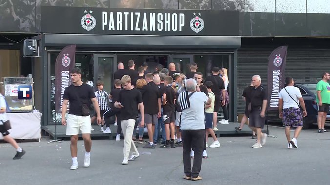 PARTIZANOVE BEBE ISTRČALE NA TEREN - GROBARI IM UPUTILI JASNU PORUKU: Ove reči su se orile Humskom!