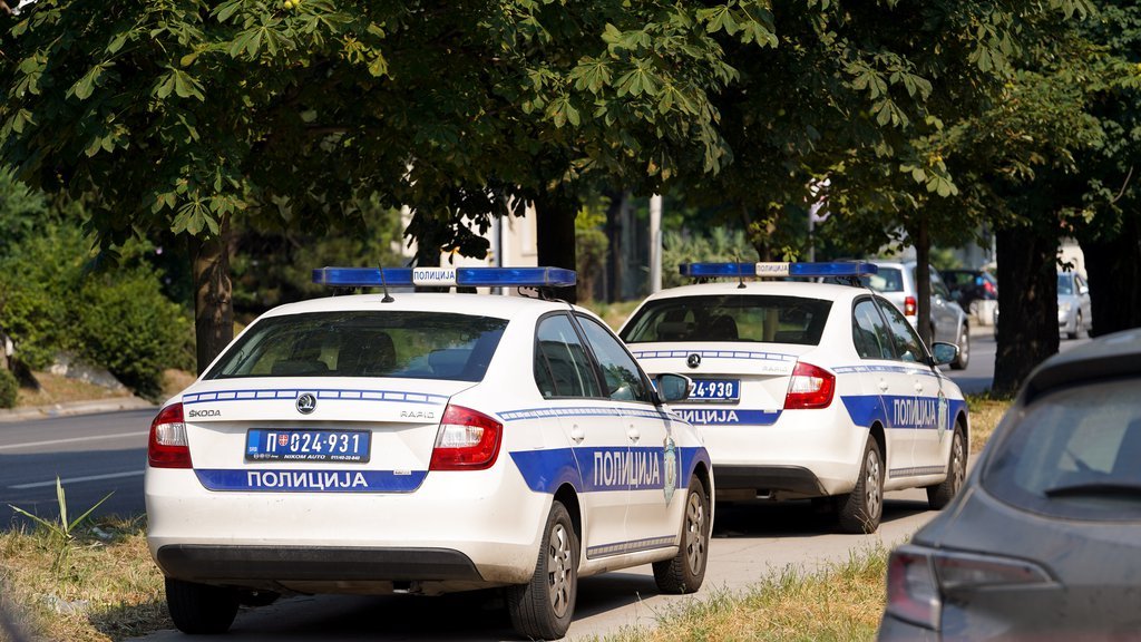 POTPUNO NAG MUŠKARAC ŠETAO CENTROM KRAGUJEVCA! Šokirani građani odmah to prijavili policiji