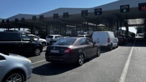 PRESEK STANJA NA PUTEVIMA, OGLASIO SE AMSS: Pojačan saobraćaj na auto-putu ka Nišu i na graničnim prelazima sa Severnom Makedonijom i Bugarskom