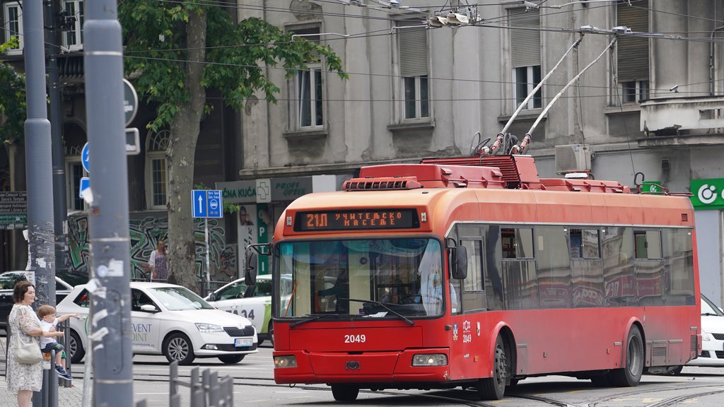 PRIVREMENO SE UKIDA JEDNA LINIJA TROLE U BEOGRADU: Za vikend radovi u centru grada, evo šta je alternativa