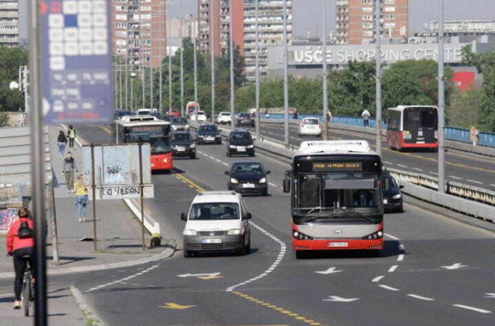 PROHODNO, BEZ VEĆIH GUŽVI! Ulice i mostovi u Beogradu prohodni bez zadržavanja!