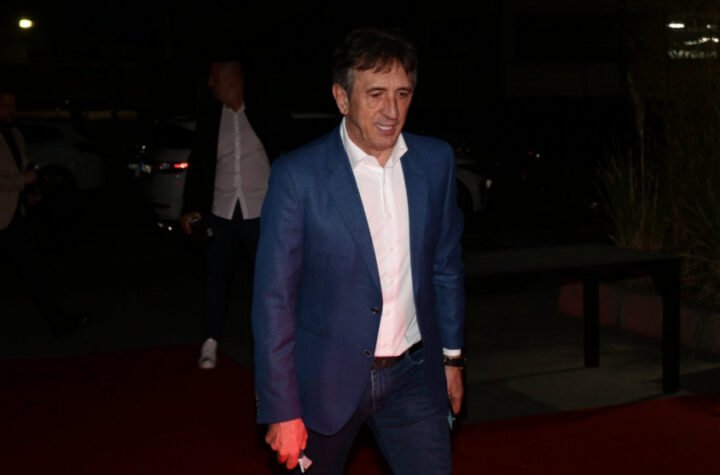 STIGLE NAJNOVIJE INFORMACIJE O ŽIKI JAKŠIĆU! Prvi put viđen u javnosti nakon zdravstvenog kolapsa - SVI SU OSTALU U ŠOKU KADA SU GA VIDELI!