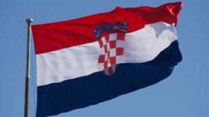 USTAŠTVO JE U HRVATSKOJ GLAVNI SMER DRŽAVE! Evropo, je li ovo ta vaša vladavina prava?! KLIČU USTAŠI KOJI JE KLAO SRBE