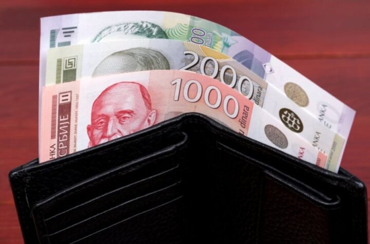 ZARAĐUJU 5.000 DINARA DNEVNO! Diploma nije potrebna - Evo o kom poslu je reč