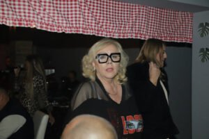 ZORICA MARKOVIĆ ŽESTOKO OPLELA PO ANI I RALETU! Pevačica otkrila da li je u kontaktu sa Nikolićevom!
