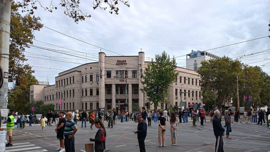 BLOKADERI NE TRPE ISTINU! Pukao im skup ispred CZ, pa su našli krivca