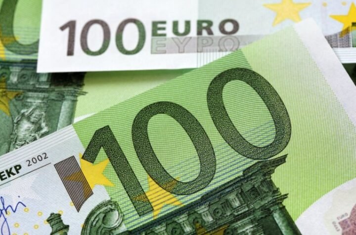 DINAR OJAČAO NA KURSNOJ LISTI: Ovako se danas srpska valuta kotira u odnosu na evro i dolar, oglasila se NBS