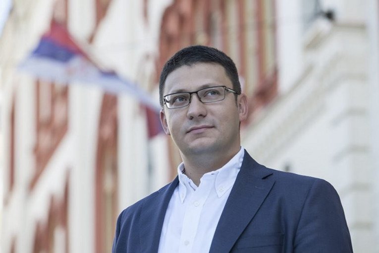 ĐURĐEV: Srbija mora da očuva jedinstvo i identitet uoči ozbiljnih bezbednosnih izazova