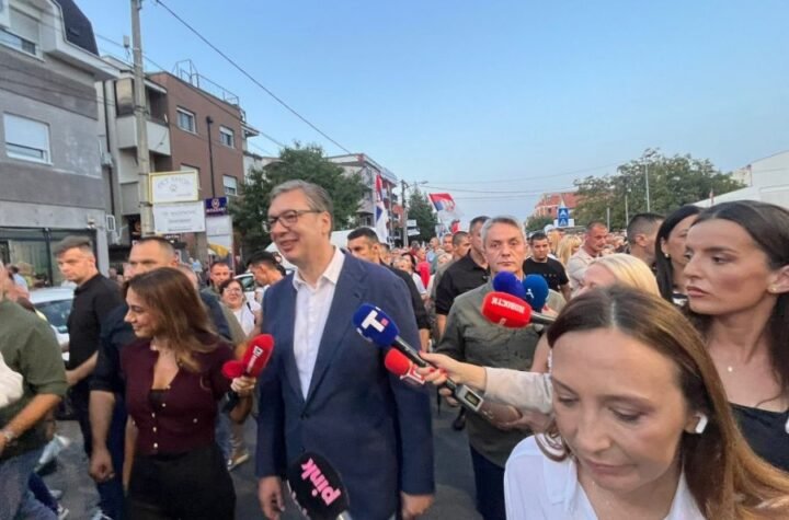 "DOĐITE DA OBORIMO REKORD - VIŠE OD 150.000 LJUDI U 140 GRADOVA!" Sledeći veliki skup protiv blokada u nedelju!