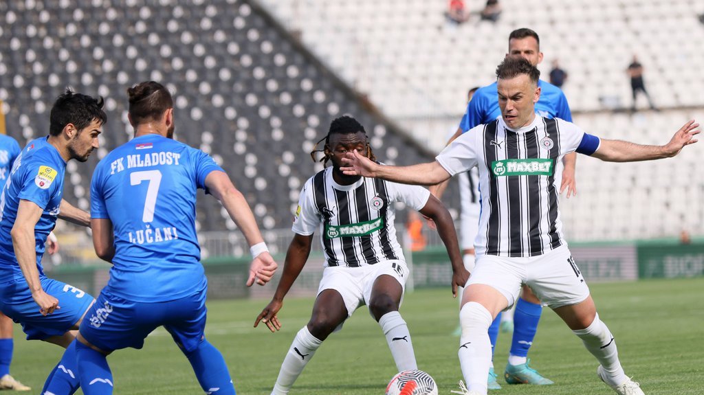 Fudbaleri Partizana bolji od Spartaka u Subotici: Derbi čekaju na prvom mestu