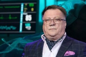 IZNENADNA INFORMACIJA O HALIDU BEŠLIĆU JEŽI DO KOSTIJU: Sve dospelo u javnost nakon što je folker hospitalizovan, čeka se vest iz bolnice!