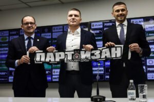 Mijatović ga navodno dogovorio kao novog trenera Partizana, a on seo na klupu Rijeke (Foto)