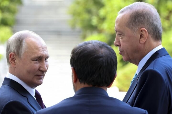 NISU SPREMNI ZA SUSRET "OČI U OČI" Erdogan odbrusio i Putinu i Zelenskom!