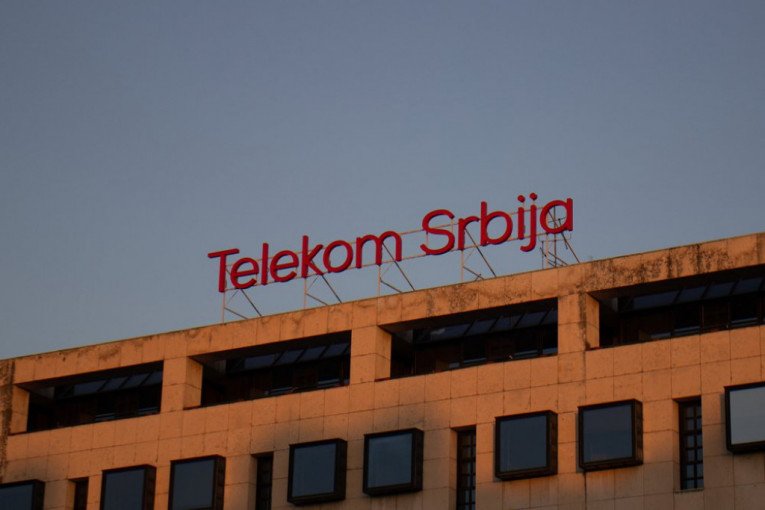 NOVI NAPAD NA TELEKOM SRBIJA! Mali operater mnogo laže!