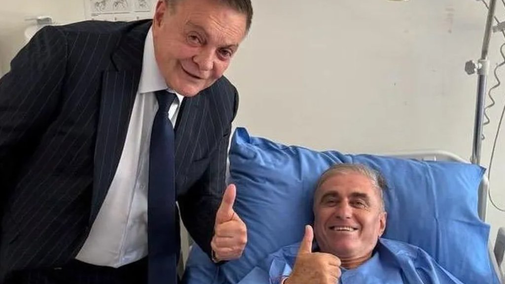 Oglasila se Zvezda: Evo u kakvom je stanju Boško Đurovski, nakon što mu je pozlilo na Marakani