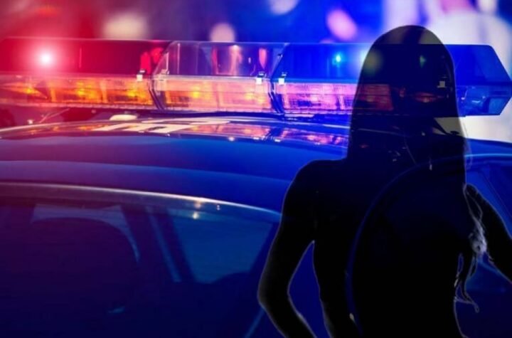 PEVAČICU PRONAŠLI MRTVU ISPOD BALKONA, ĆERKICA SVEDOČILA HORORU! Snimak sigurnosne kamere otkrio jezive detalje: "BACILA JE MAMU!"