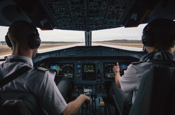PILOTI DREMAJU TOKOM LETOVA: 93% priznalo umor u kokpitu!