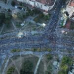 PUKLI TAMO GDE SU I ZAPOČELI! Samo 4.000 ljudi na protestu "Srbijo, da li se čujemo"! NEĆE NAROD NASILJE I BLOKADE!