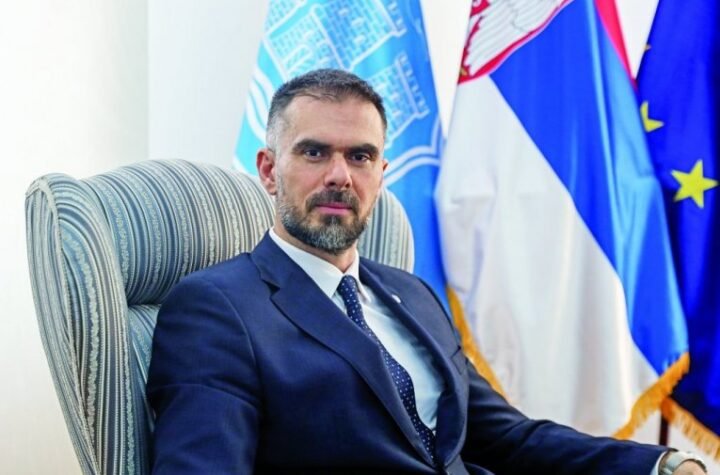 "SVESTAN JE ČINJENICE DA JE PROPALA OBOJENA REVOLUCIJA!" Žarko Mićin odgovorio Brajanu Brkoviću! (FOTO)