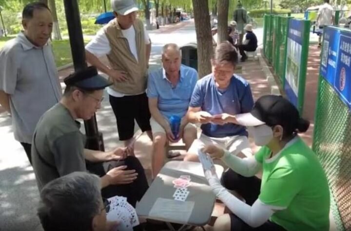 Šarenoliki život penzionera u Kini i u Srbiji