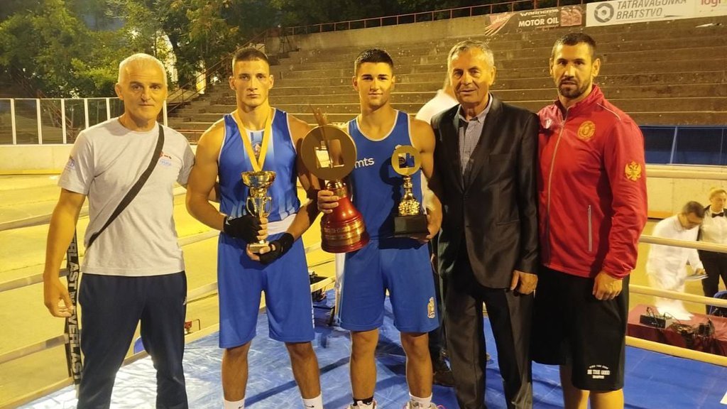 Trofeji 43. 'Vojvođanske zlatne rukavice' u rukama Melinde i Đorđa (FOTO)