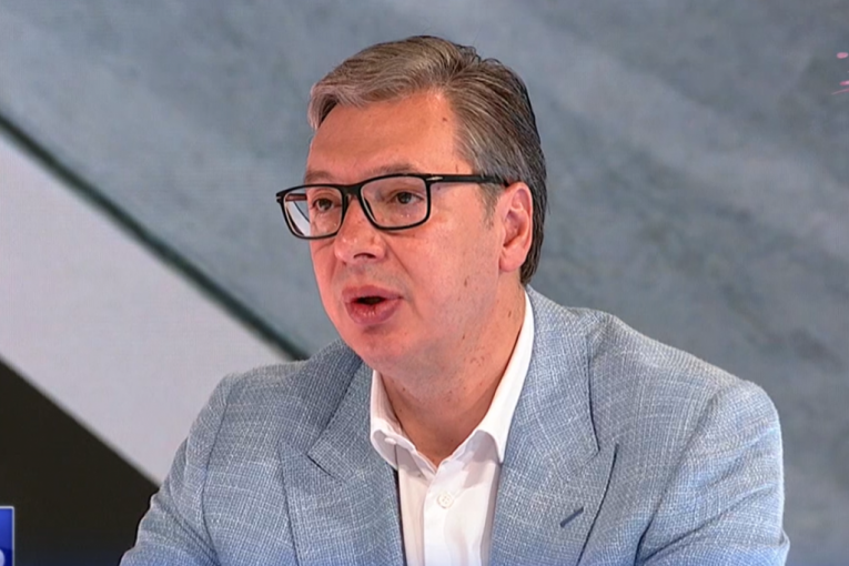 "VELIKIH DEMONSTRACIJA VIŠE NEMA, SRBIJA POLAKO, ALI SIGURNO IDE NAPRED"! Vučić: "Izvukli smo se iz katastrofe"!