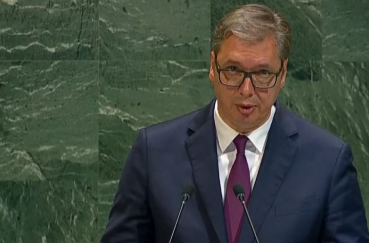 VUČIĆ GOST AMERIČKE TELEVIZIJE NJUZMAKS: "Zadovoljan sam nakon sastanka Putina i Trampa"