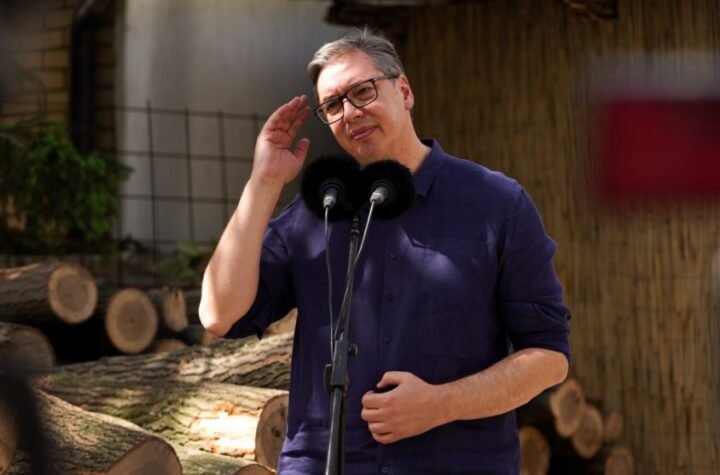 VUČIĆ STIGAO U PEKING!