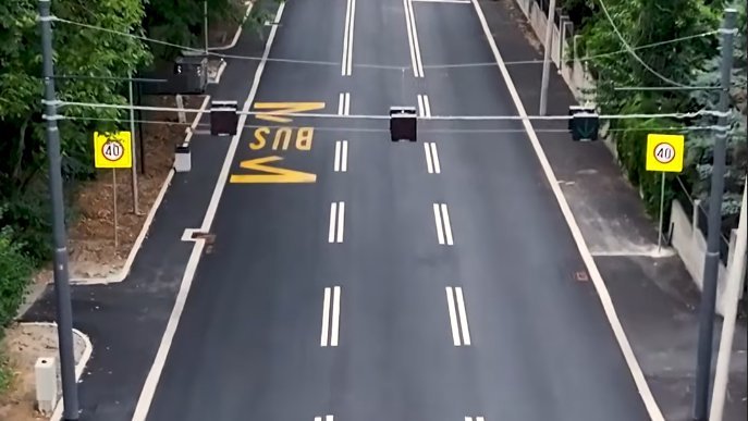 ZAVRŠENA REKONSTRUKCIJA DRAJZEROVE ULICE U BEOGRADU Sada ima tri saobraćajne trake, isto toliko i semaforskih raskrsnica, a evo kako danas izgleda (VI