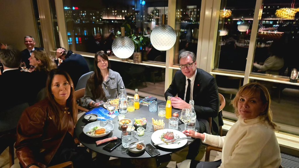 'DANSKA, ZEMLJA ČUDA' Vučić podelio trenutak iz Kopenhagena, a jednu stvar je posebno izdvojio: Sve je moguće... (FOTO)