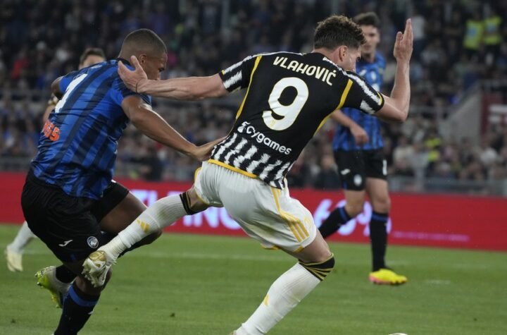 DA LI JE OVO KRAJ? Juventus pronašao zamenu za Dušana Vlahovića - vreme je da se pakuju koferi i leti iz Torina! (FOTO)