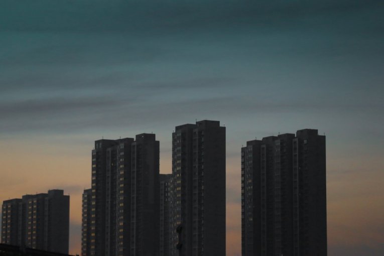 DRŽAVA PROTIV VISOKIH STANARINA! Vlada predstavila dve mere za obuzdavanje stambene krize