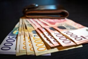 EVO KOLIKO DANAS IZNOSI 1 EVRO: Desila se promena na kursnoj listi