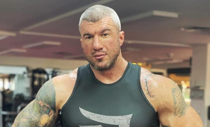 HRVATSKA KAMPANJA PODRŠKE 'VIJEĆNIKU MIŠI BAČULOVU'! Čim toliko plaču za njim ne bi čudilo da je na platnom spisku njihove službe