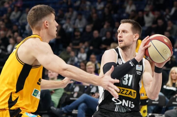 Košarkaši Partizana posle drame pobedili Split u drugom kolu ABA lige