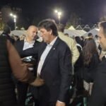 MI MORAMO DA SAČUVAMO MIR! Predsednik Vučič POSLAO JASNU PORUKU ljudima ispred Skupštine: Oni su nam pokazali koliko su neodgovorni (FOTO)